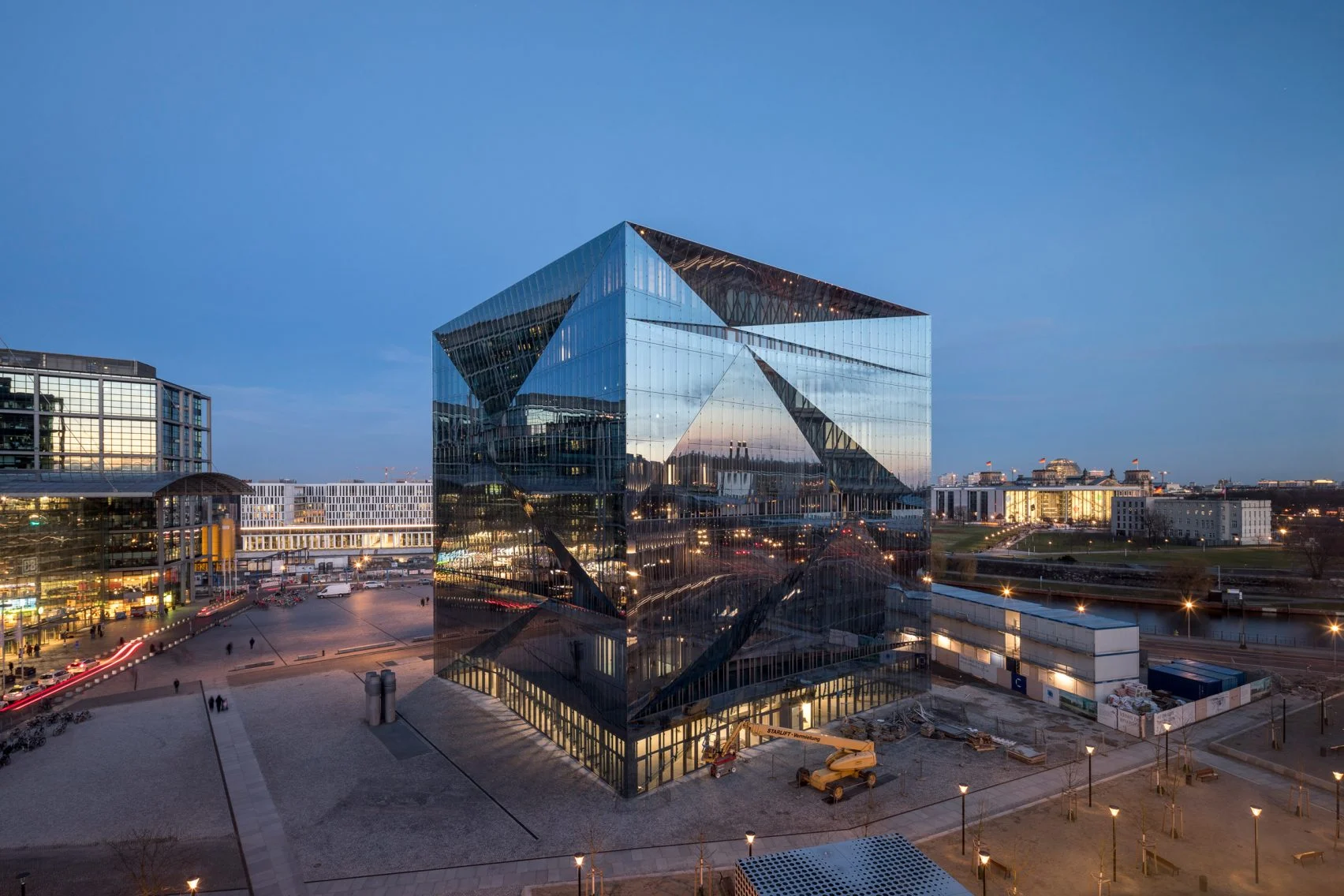 Cube Berlin_Sustainable building_Adam Mørk